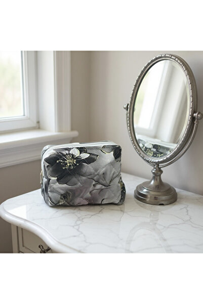Bestway ve Diğeri حقيبة مكياج مبطنة بنمط زهور - بسحاب، أنيقة ومتينة