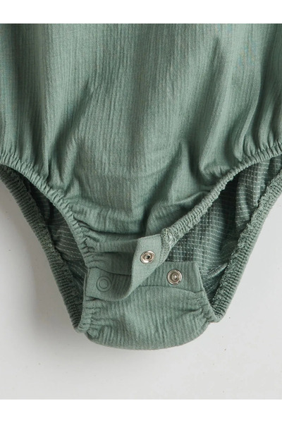 LC Waikiki Buttoned Basic Baby Boy Snap Bodysuit