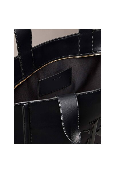 Calvin Klein Dámská černá kabelka (LV04F3218G-UB1)