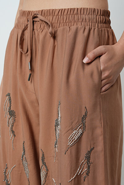 Orfeo Negro Women's Stone Embroidered Solid Color Elastic Waist Wide Leg Trousers