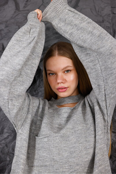 BLUSS Women's Oversize Cut Collar Detailed Knitwear Sweater - 7 Colors