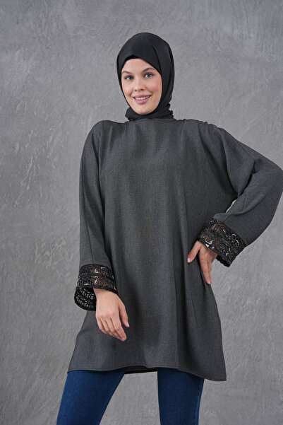 TUNCAY Casual Tunic with Cuff Detail