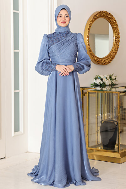 Raika Moda Omuz ve Kol Detaylı Yağmur Tesettür Büyük Abiye