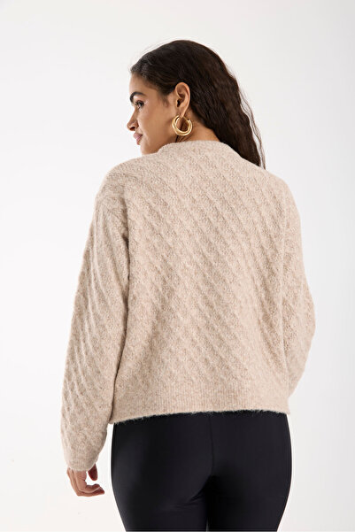 İLKCET MODA Κοντό γυναικείο πλεκτό πουλόβερ με αυτοσχεδιασμένο σχέδιο