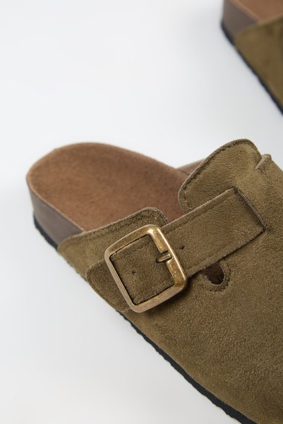 no miento Nomiento Cancun Women's Vegan Leather Buckle Khaki Sabo Slippers