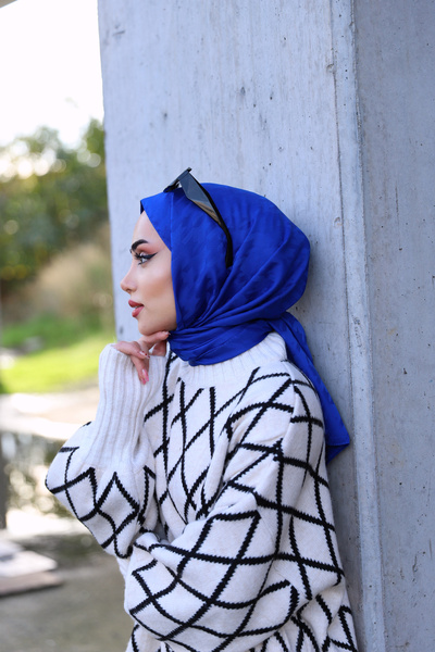 KUQOS Crowbar Jacquard Shawl