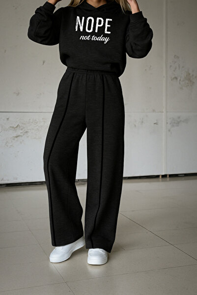 mercoledi Γυναικείο μαύρο σετ αθλητικής φόρμας Kangru με με κουκούλα φαρδιά μπατζάκια με τσέπες oversized