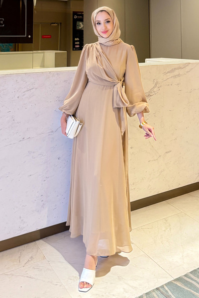 Tesettür Diyarı Rochie de seară cu legături laterale model Sultan