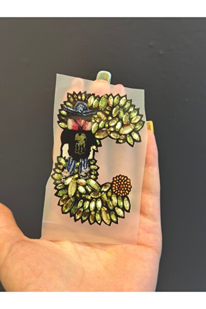 Gönülden Tasarım APLIQUĂ DE CUCIT ARMAȚĂ CU LITERA C, CARE SE ATTACHE PE FIER DE CUCIT, DIMENSIUNI 8X5 CM