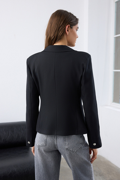 Trendyol Collection Jachetă blazer neagră, cu buzunare pentru accesorii, cu nasturi, cu talie ajustată, țesută TWOAW26BC00007