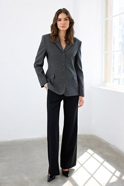 Trendyol Collection Anthrazitfarbene, mit Knöpfen versehene, figurbetonte, gewebte Blazerjacke TWOAW26BC00047