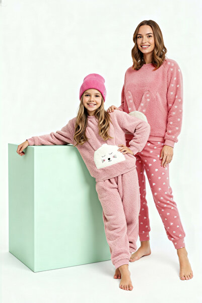 TRENDYOLKIDS Ροζ Mini Me βελούδινο πλεκτό σετ πιτζάμες για κορίτσια TKDAW26PT00014