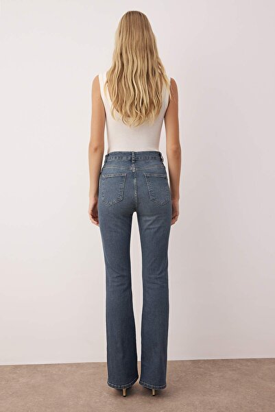 Trendyol Collection Mavi*001 Super Hohe Taille Comfort/Elastische Schlagjeans TWOSS23JE00064