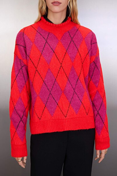 Trendyol Collection Pulover roșu cu volan și detaliu de tricotaj TWOAW26KZ00227