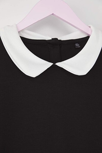 TRENDYOLKIDS Μαύρο 100% βαμβακερό απλό/βασικό πλεκτό φόρεμα για κορίτσια με γιακά πουκάμισο σε γραμμή Α TKDAW26EL00003