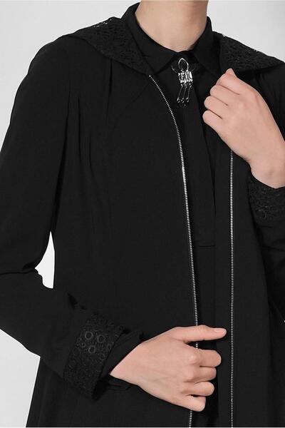 Alvina 1462 Model Lace Detailed Shade