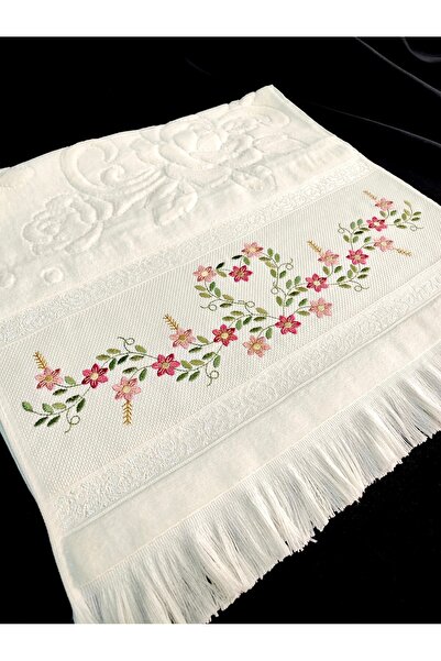 Sahra Çeyiz Nakış Özel Tasarım Nakış İşlemeli Kadife Etamin Çeyizlik Havlu