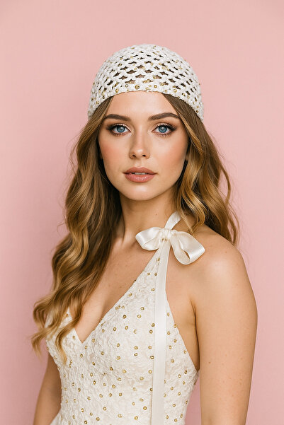 HAPPY HANDMADE Charm Gift/Bridal Hat with Gold Sequins/Bridal Accessory/Wedding Hat/Hand Knitted Crochet Beret/Sequins