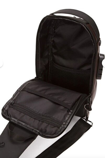 Genel Markalar Nanopro Usb Şarj Portlu Ve Kilitli Şık Omuz Göğüs Çantası