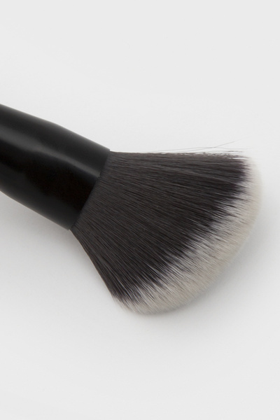 AVON Angled Allık Fırçası