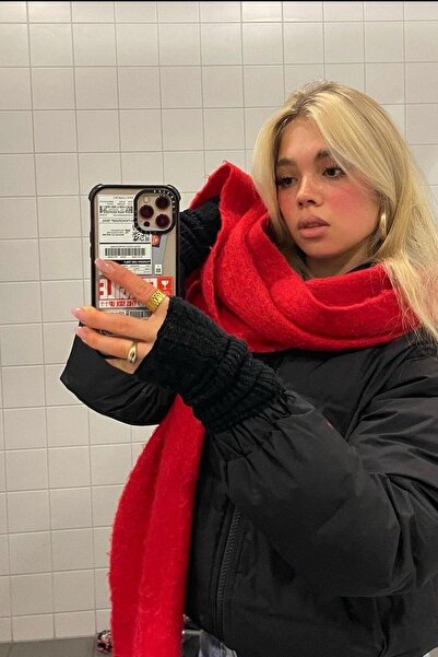 Goldmine Унісекс пухнастий легкий шарф червоного кольору