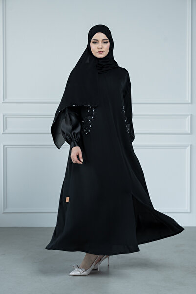 LAVİNİA Lavinia women's abaya with embroidered pockets, knights fabric