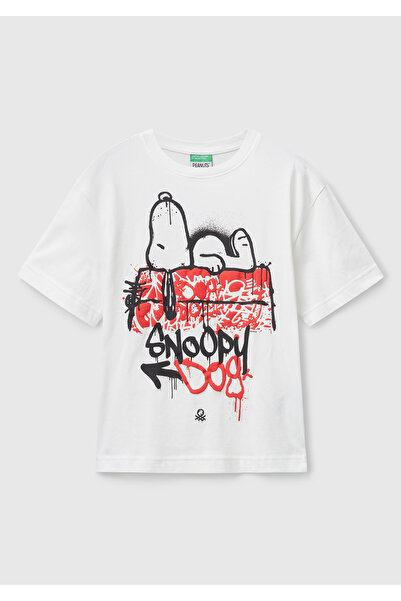 United Colors of Benetton Boy's Ecru Multicolor Peanuts Printed Comfort Fit T-Shirt with Logo Label on the Sleeve