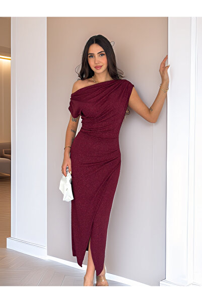Dumy Anvelop Işıltı – Tek Omuz Simli Yırtmaçlı Abiye Elbise