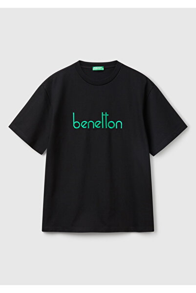 United Colors of Benetton Ανδρικό μαύρο μπλουζάκι 100% βαμβακερό με κεντημένο λογότυπο μπροστά