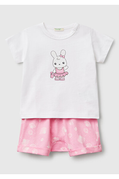 United Colors of Benetton Baby White-Pink Front Printed T-Shirt and Patterned Drawstring Shorts Set
