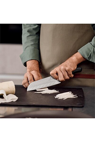Victorinox 6.8523.17B 17cm Siyah Santoku Bıçağı, Blisterli Paket