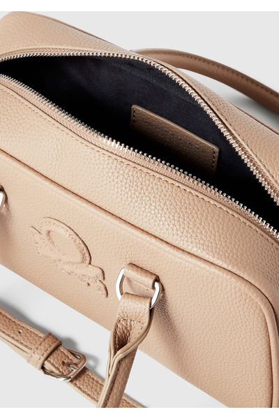 United Colors of Benetton Γυναικεία τσάντα ώμου σε μπεζ ανάγλυφο λογότυπο με διπλή λαβή