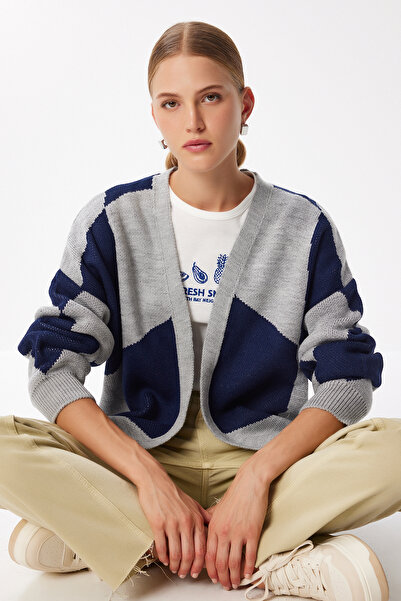 Lovelyİstanbul سترة صوفية سميكة منقوشة - رمادي داكن LBV0034