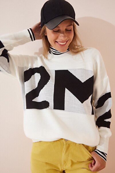 hazelin Kadın Ekru Yazılı Oversize Triko Kazak HZL23W-BD1101281