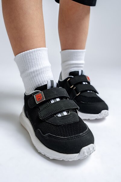 mnpc Чоловічі чорні спортивні кросівки