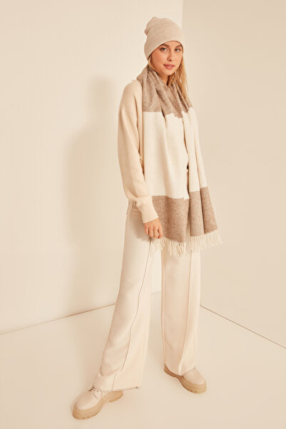 Axesoire 13811 Soft Textured Fish Back Patterned Beige-ecru Thick Shoulder Shawl Scarf