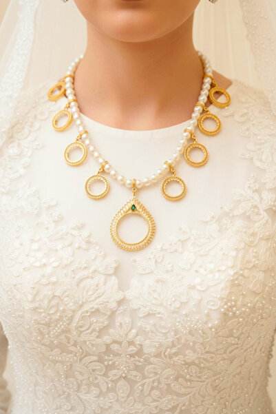 TwinsCollection Tamlı Altın Uyumlu 8mm İncili 9'u Bir Yerde Kolye - Tamlı Dok...