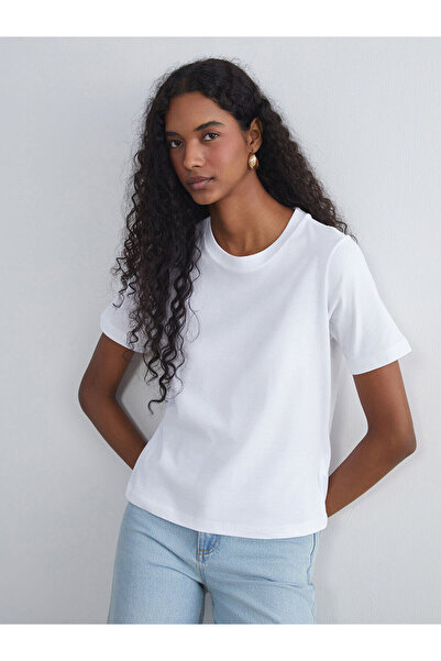 LC Waikiki Λευκό Κοντομάνικο T-Shirt Γυναικείο με Στρογγυλή Λαιμόκοψη