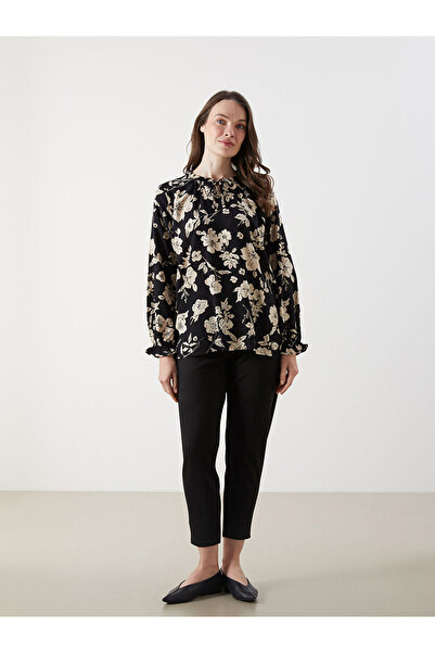 LC Waikiki İzr Yeni Sezon Bağlamalı Yaka Desenli Bluz