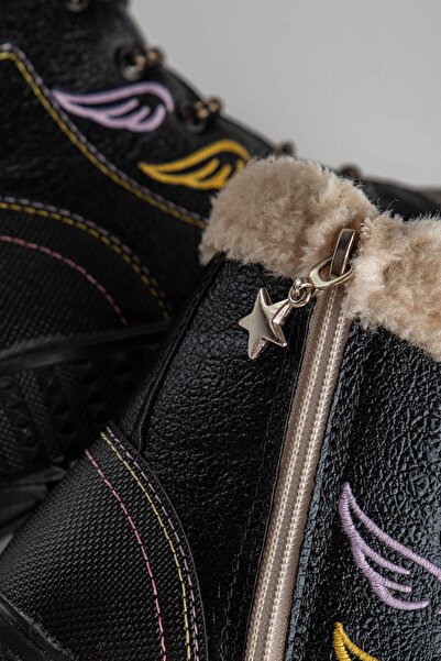 Zerenyus Premium Kaliteli Bağcıklı Sıcak Kürklü Su Geçirmez Çocuk Botu