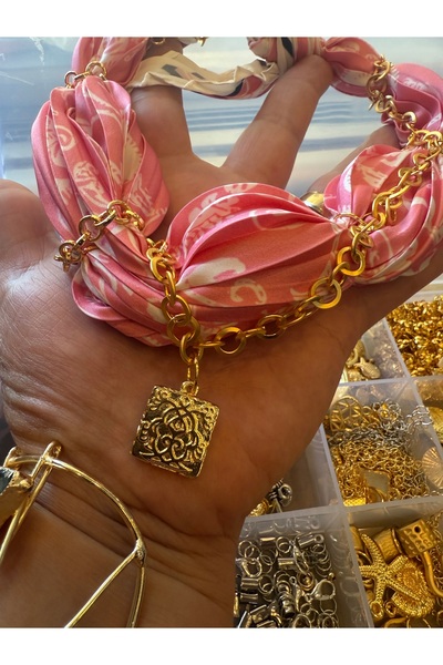 sizenelazım مجوهرات بتصميم فولار