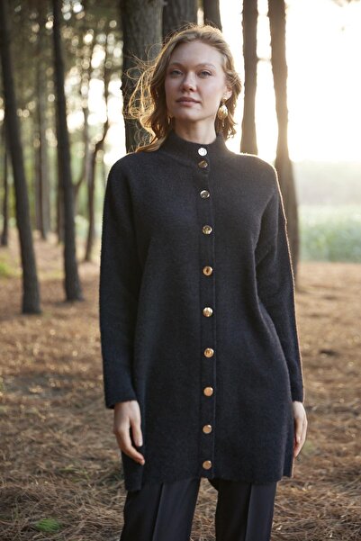 Moodbasic Snap-Buttoned Stand-Up Collar Soft Cardigan