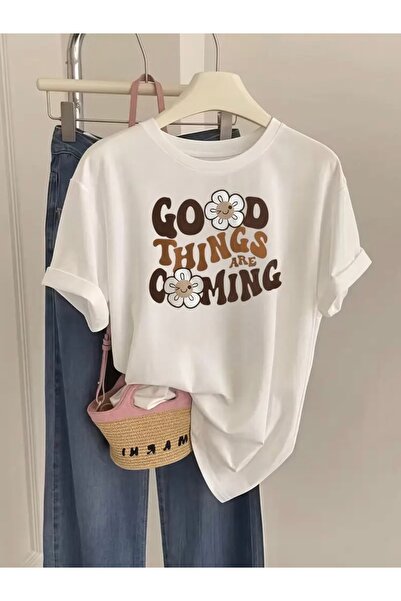 Deocept تي شيرت GOOD THINGS ARE GAMING مطبوع برقبة دائرية كبيرة الحجم