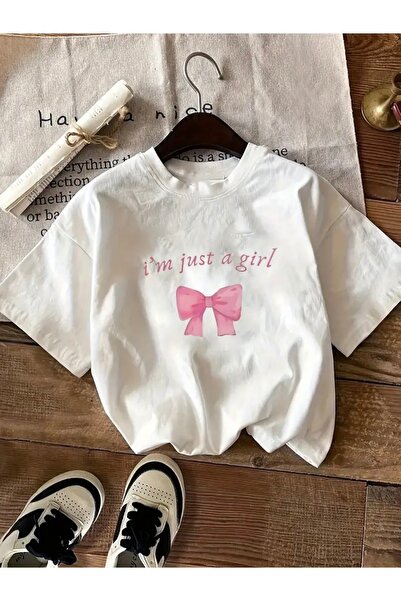 Deocept تي شيرت I'M JUST A GIRL مطبوع برقبة دائرية كبيرة الحجم