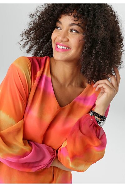 Şans Kadın Büyük Beden Renkli, Kol Ve Etek Ucu Lastikli, Batik Desenli Astarlı V Yaka Şifon Bluz 65N39113