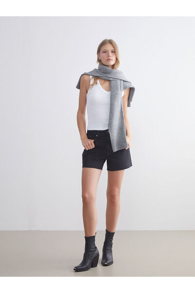 LC Waikiki Pantaloni scurți de damă din denim cu detaliu rupt, sezon nou