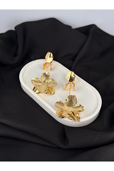 Unzilee Gold Colored Hanging Flower Zra Brand Model Earrings