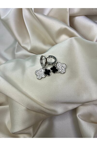 Roha أقراط من الفولاذ الفضي مع حجر كلوفر أسود