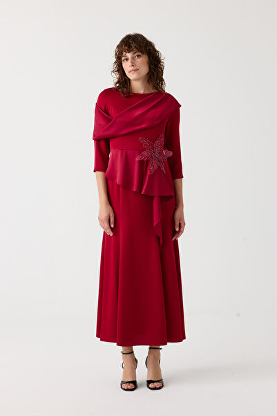 Dizayn Ella Saten detaylı çiçek aksesuarlı elbise EL-4362