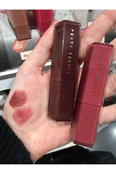 real beauty مجموعة أحمر الشفاه ومرطب الجمال الحقيقي من قطعتين